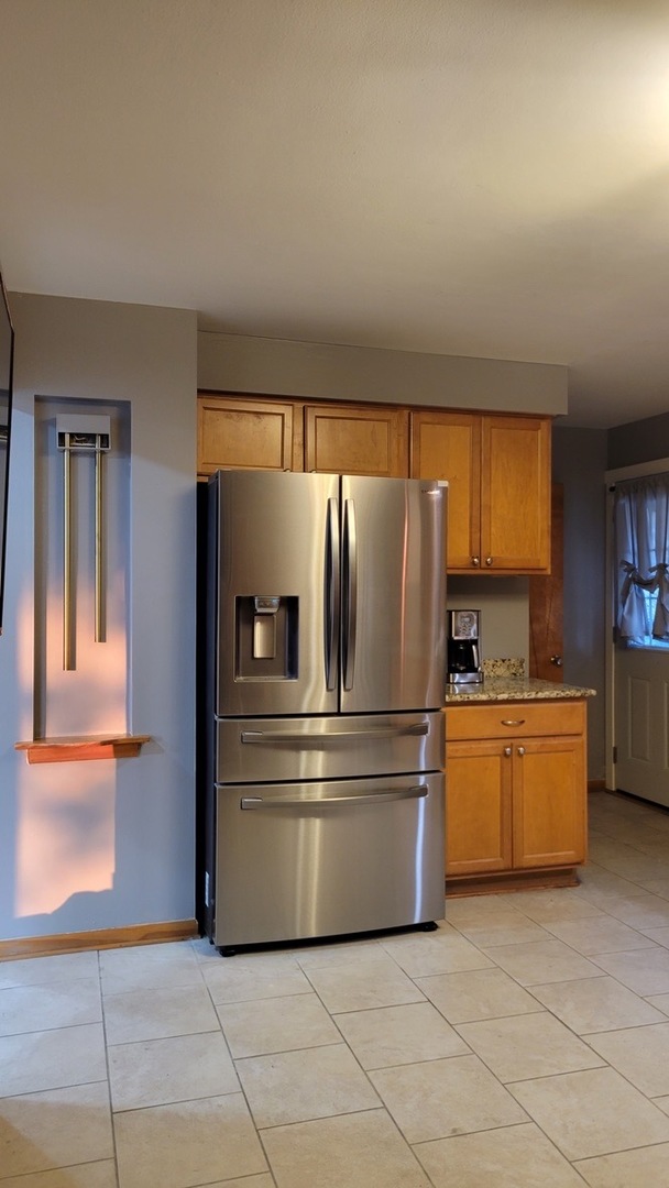 251 S Mayfair Place, Chicago Heights, IL 60411