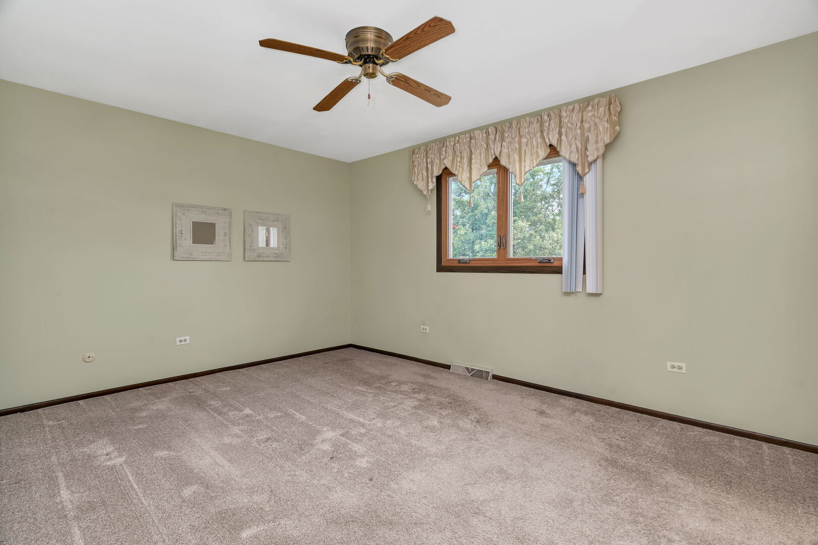 13626 Overland Trail, Orland Park, IL 60467