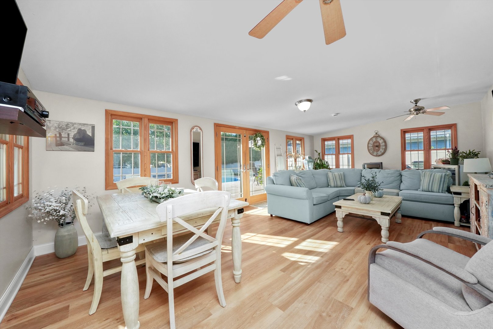 130 Evergreen Drive, Frankfort, IL 60423