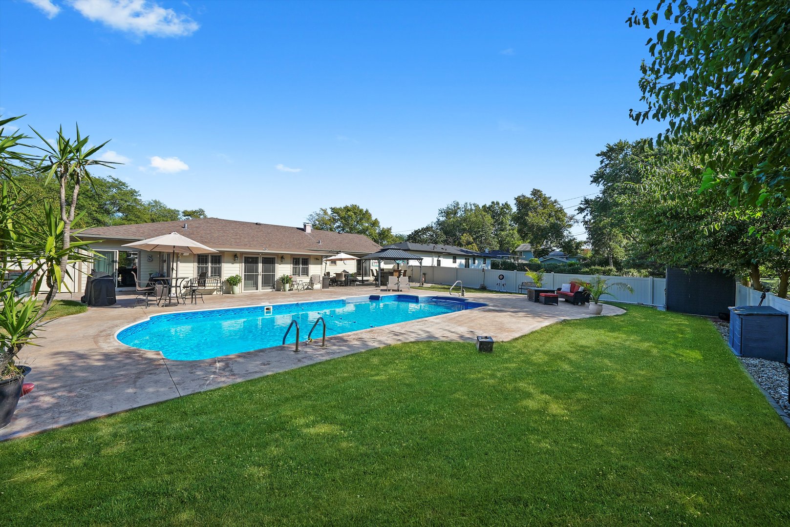 130 Evergreen Drive, Frankfort, IL 60423