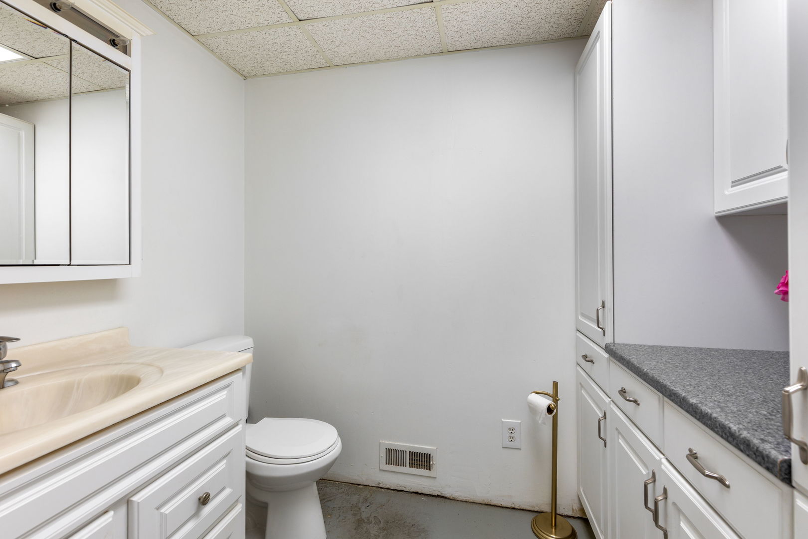 2413 Washington Street #1, Waukegan, IL 60085