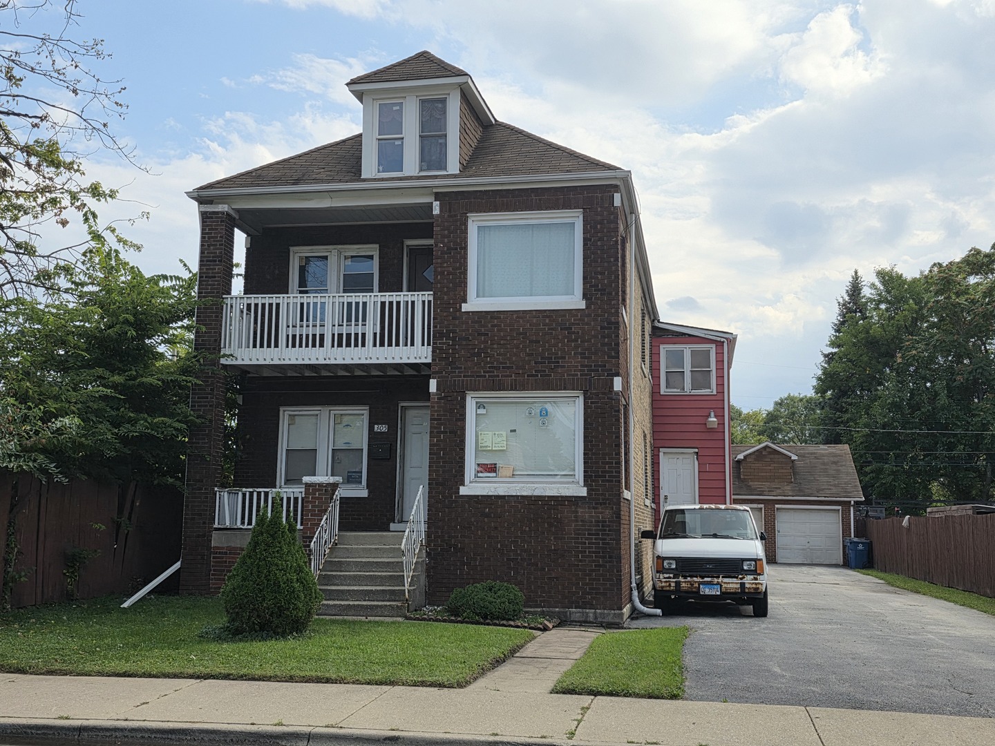 305 153rd Street, Calumet City, IL 60409