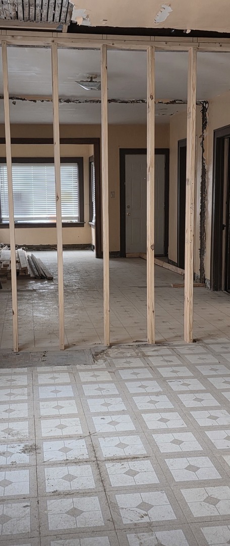 305 153rd Street, Calumet City, IL 60409