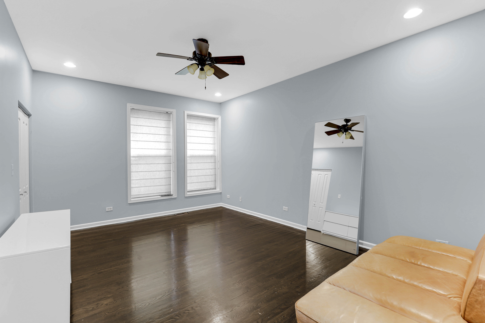 4956 S Champlain Avenue #1S, Chicago, IL 60615