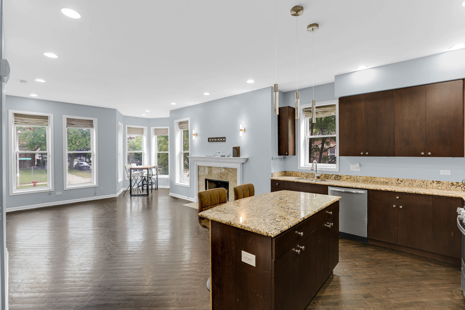 4956 S Champlain Avenue #1S, Chicago, IL 60615
