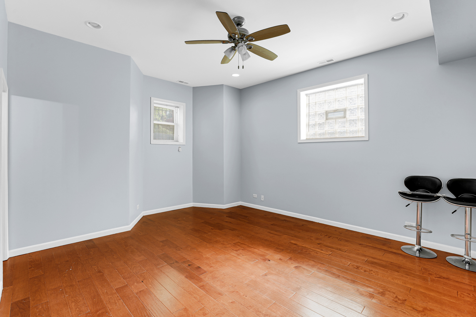 4956 S Champlain Avenue #1S, Chicago, IL 60615