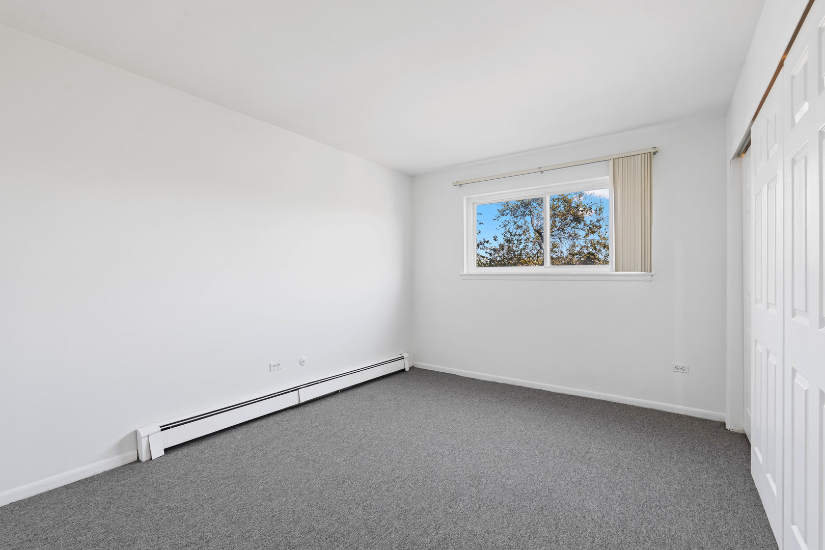 8970 N Parkside Avenue #301, Des Plaines, IL 60016