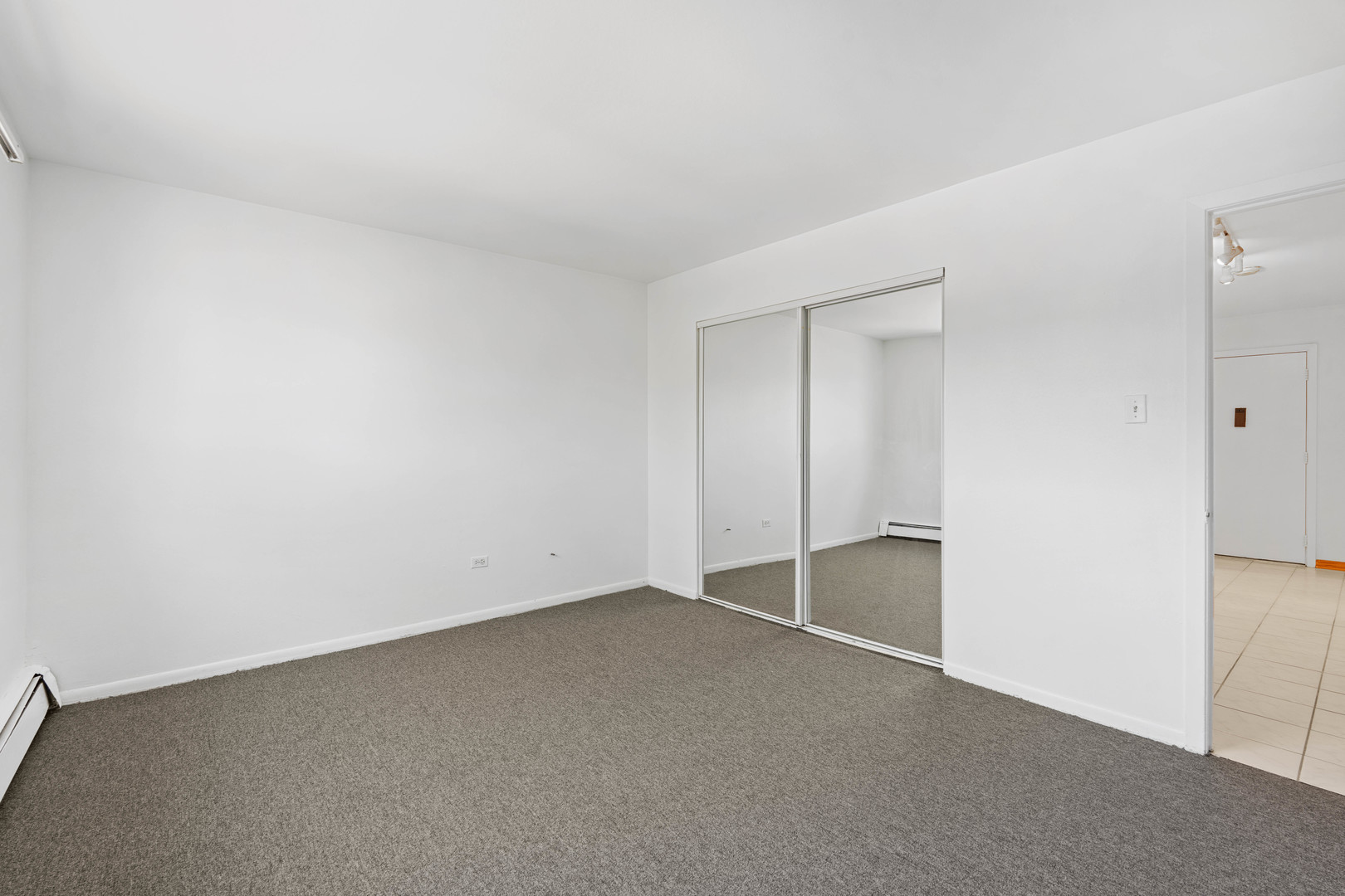 8970 N Parkside Avenue #301, Des Plaines, IL 60016