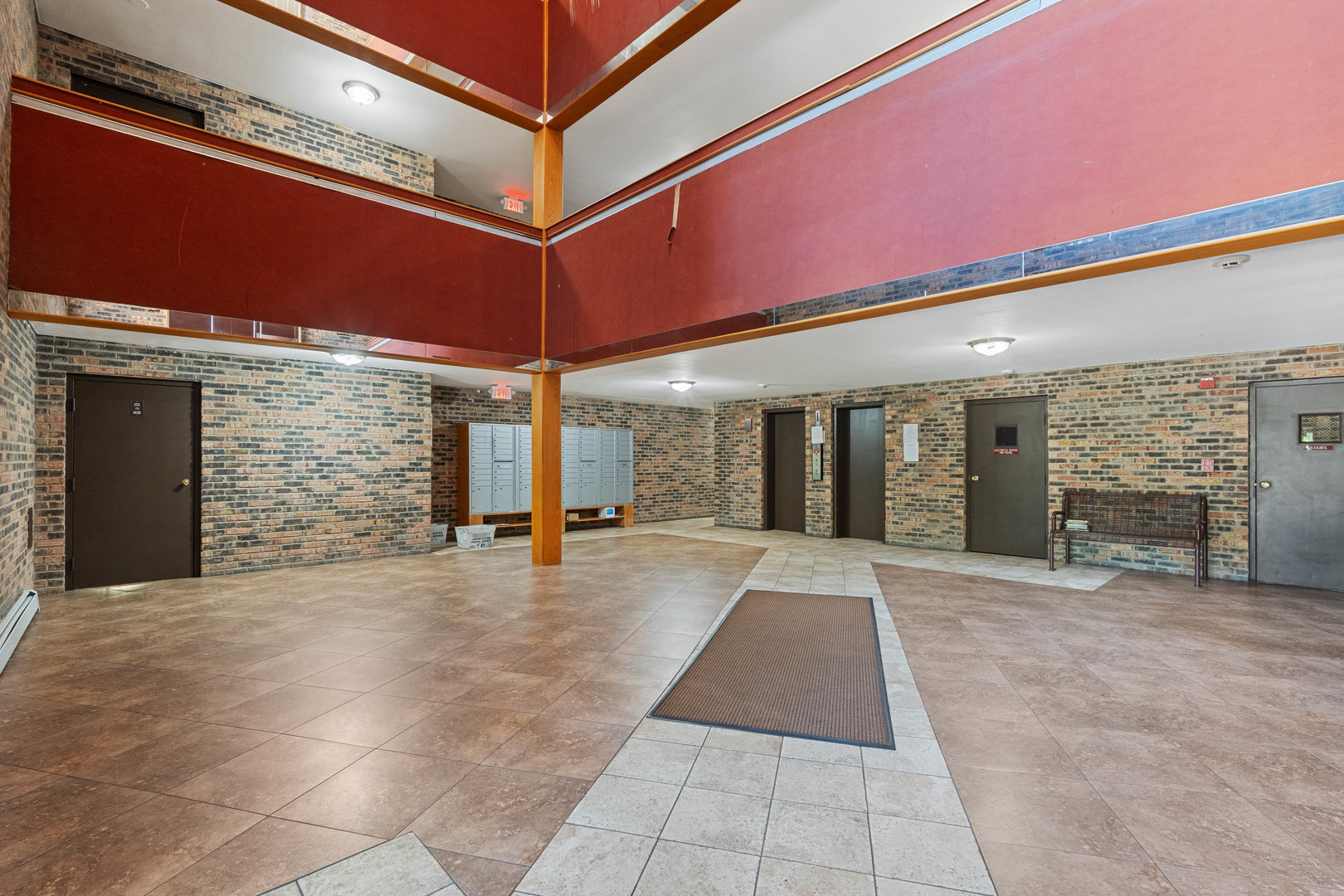 8970 N Parkside Avenue #301, Des Plaines, IL 60016