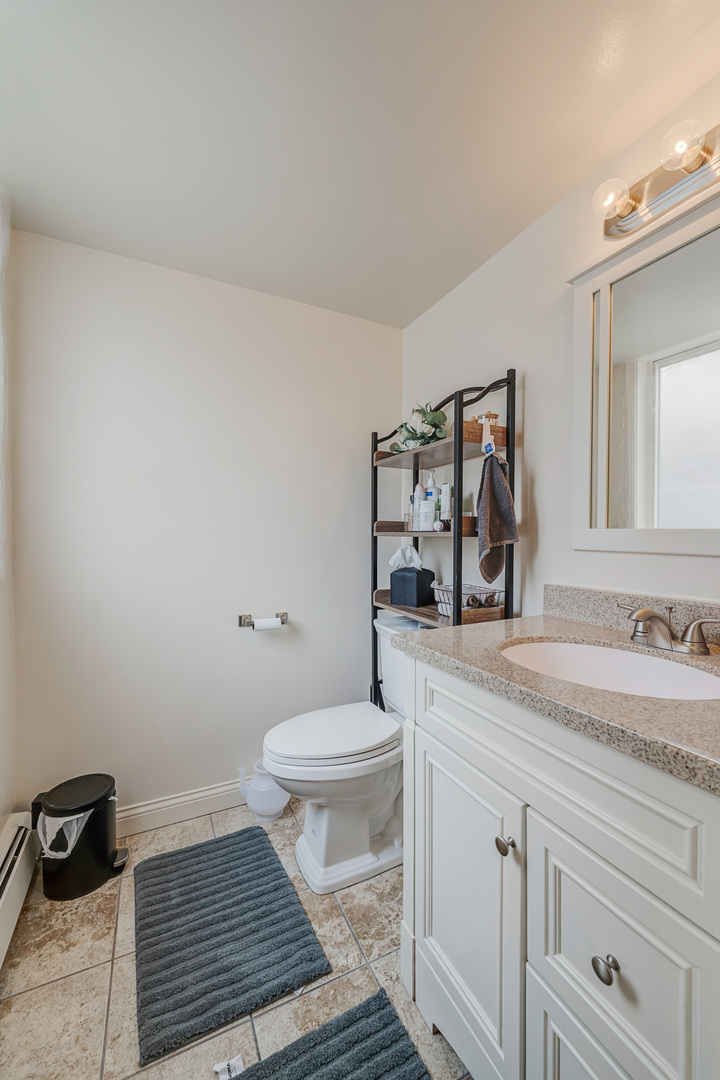 7117 W 93rd Street #102, Oak Lawn, IL 60453