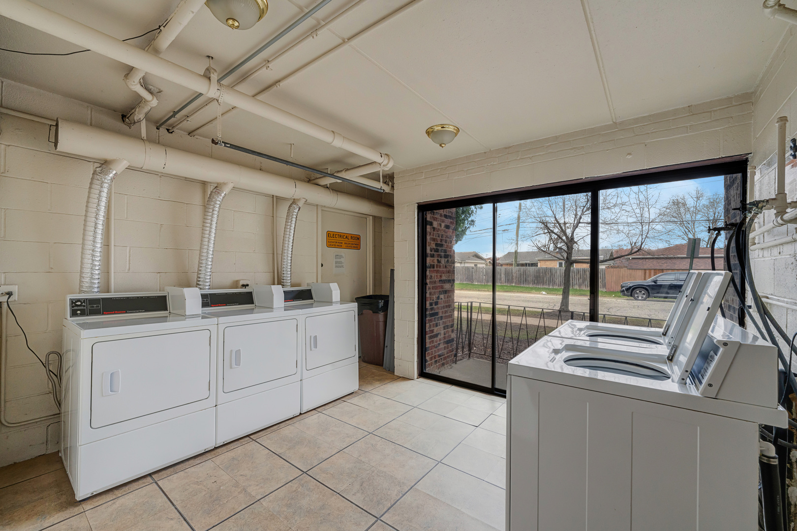 7117 W 93rd Street #102, Oak Lawn, IL 60453