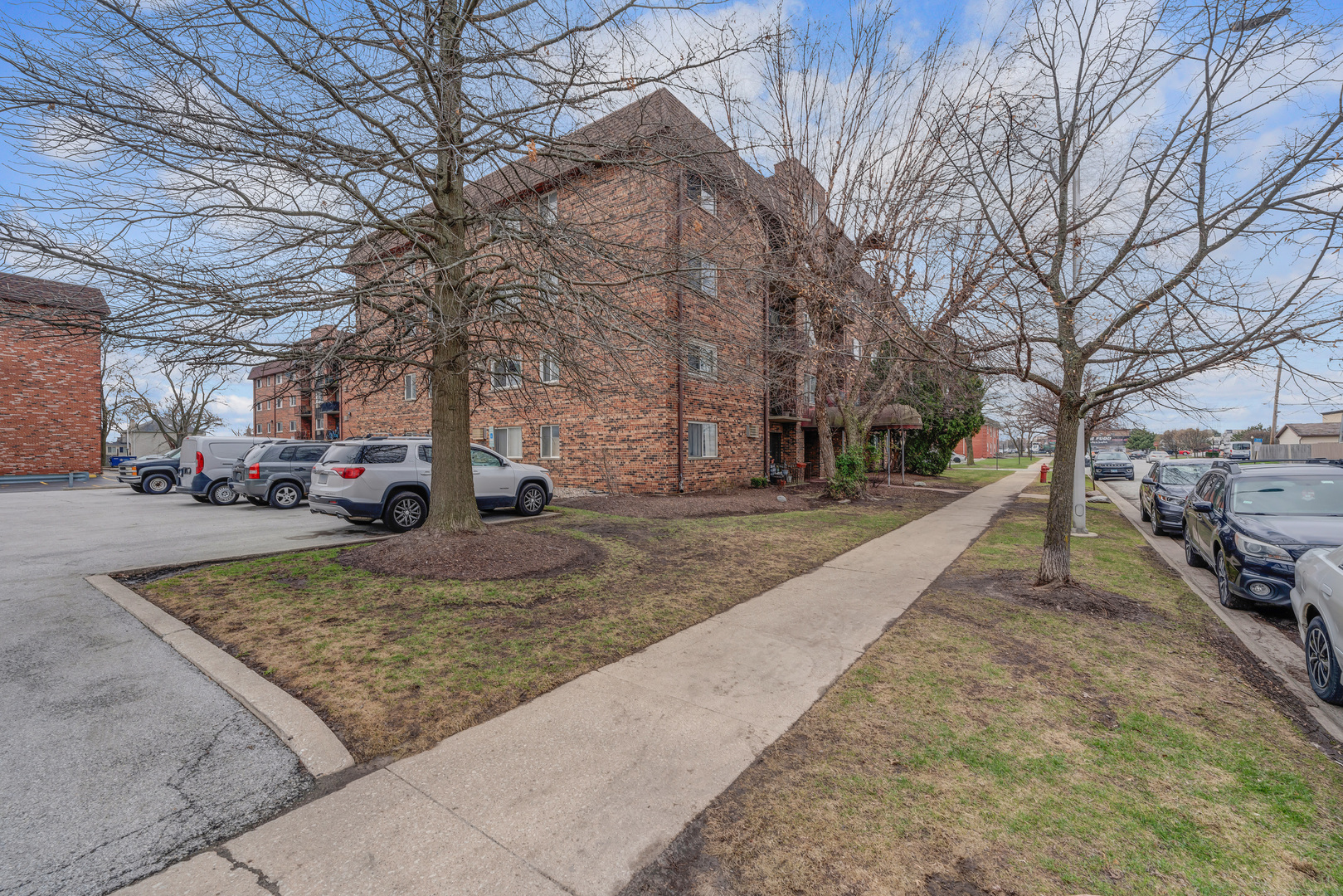 7117 W 93rd Street #102, Oak Lawn, IL 60453