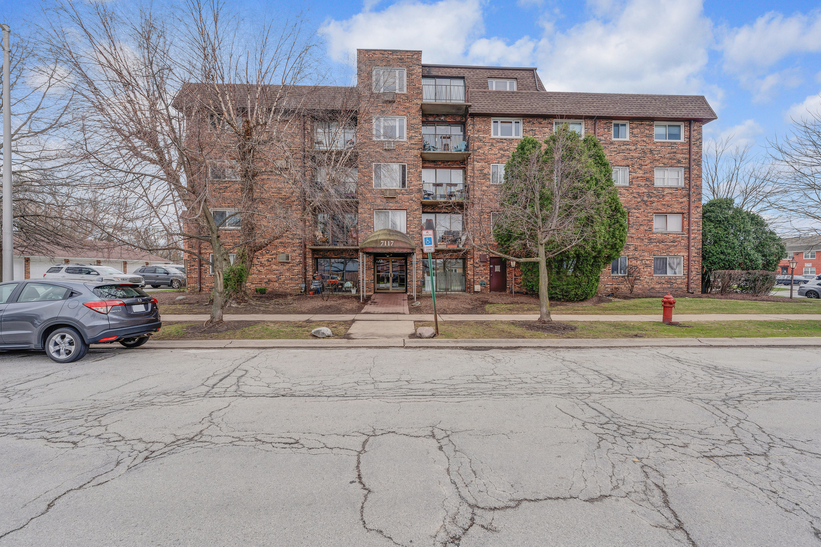 7117 W 93rd Street #102, Oak Lawn, IL 60453