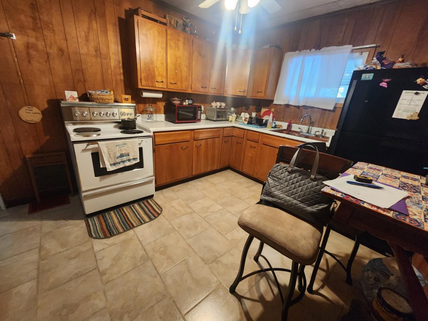 2011 E ELM Street, West Frankfort, IL 62896