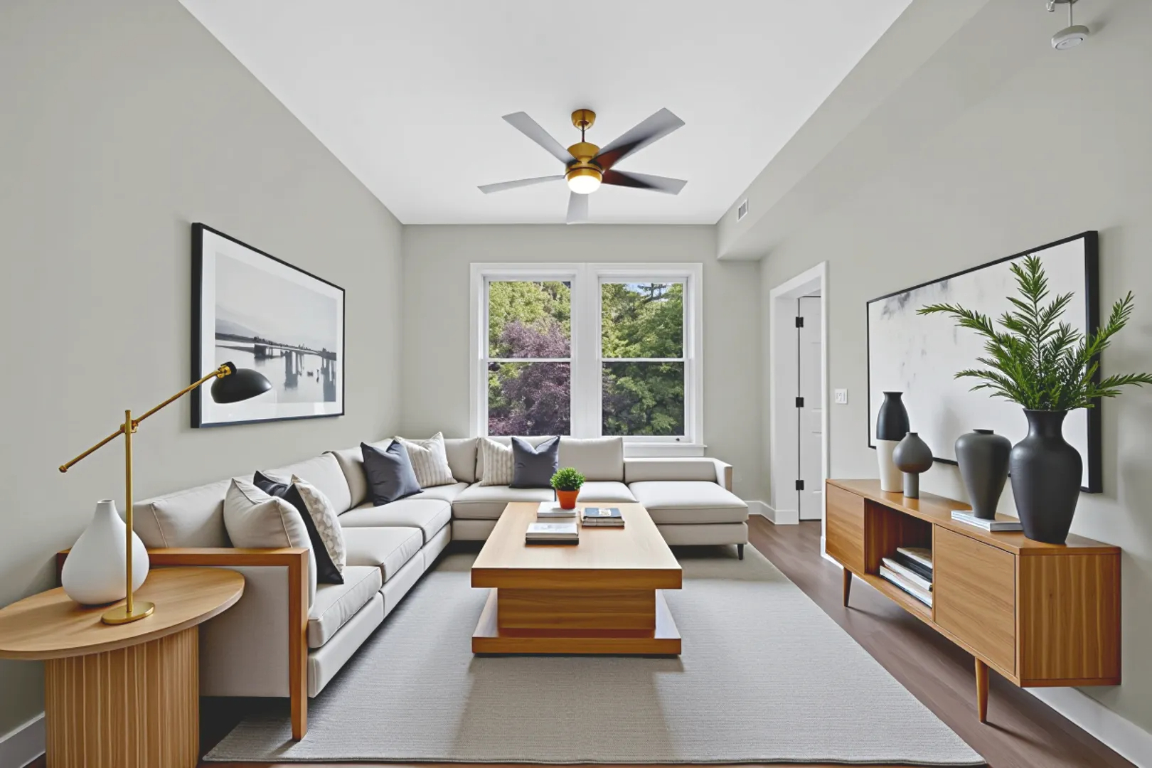 5230 S Loomis Boulevard, Chicago, IL 60609