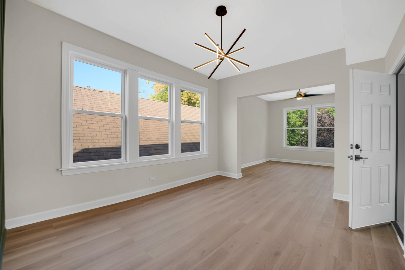 5230 S Loomis Boulevard, Chicago, IL 60609