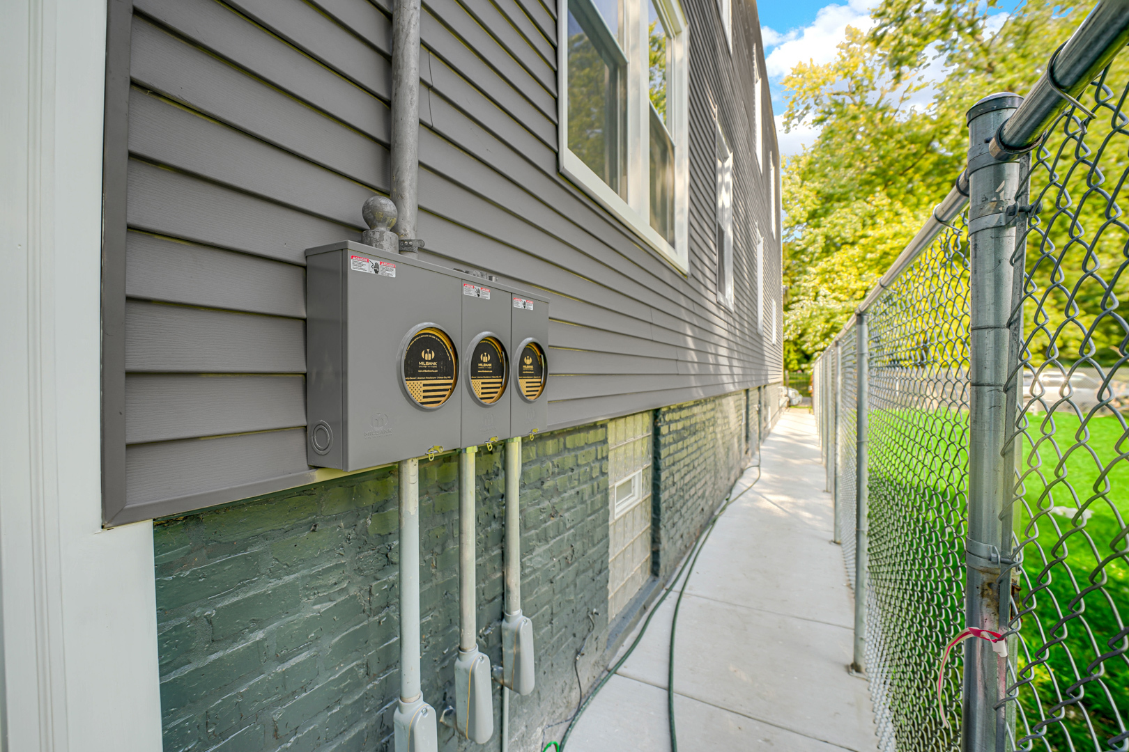 5230 S Loomis Boulevard, Chicago, IL 60609