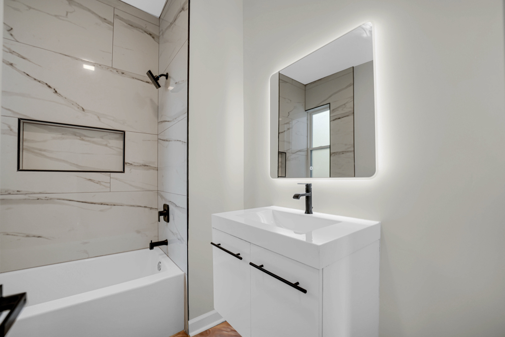 5230 S Loomis Boulevard, Chicago, IL 60609