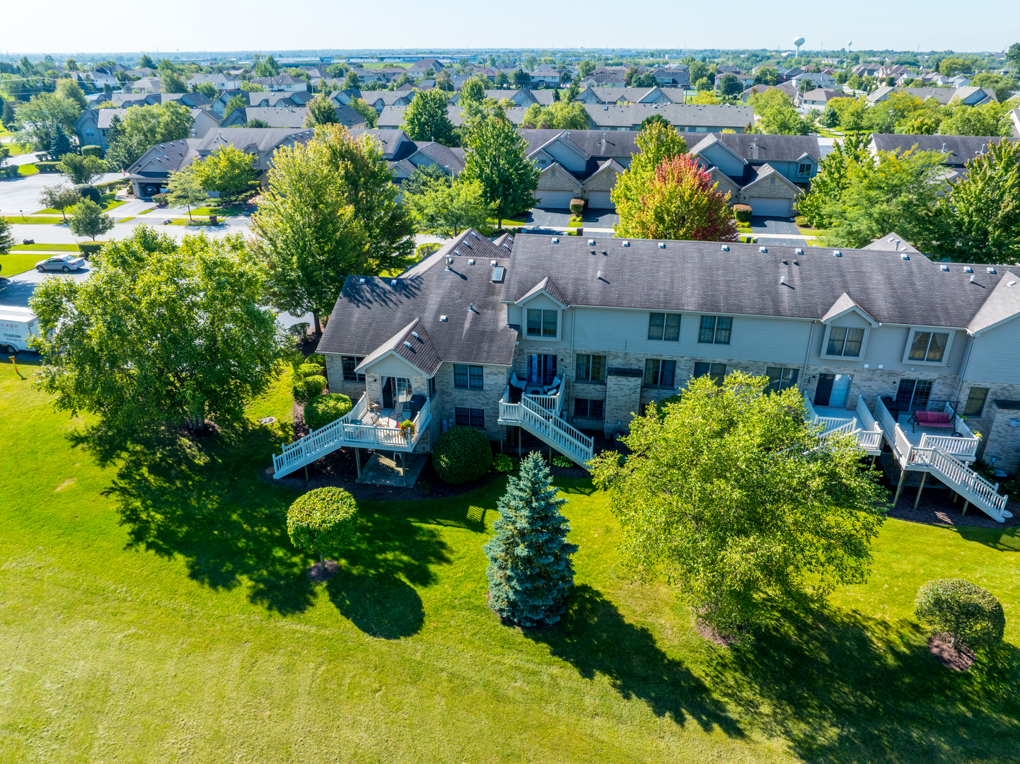 9058 Newcastle Court, Tinley Park, IL 60487