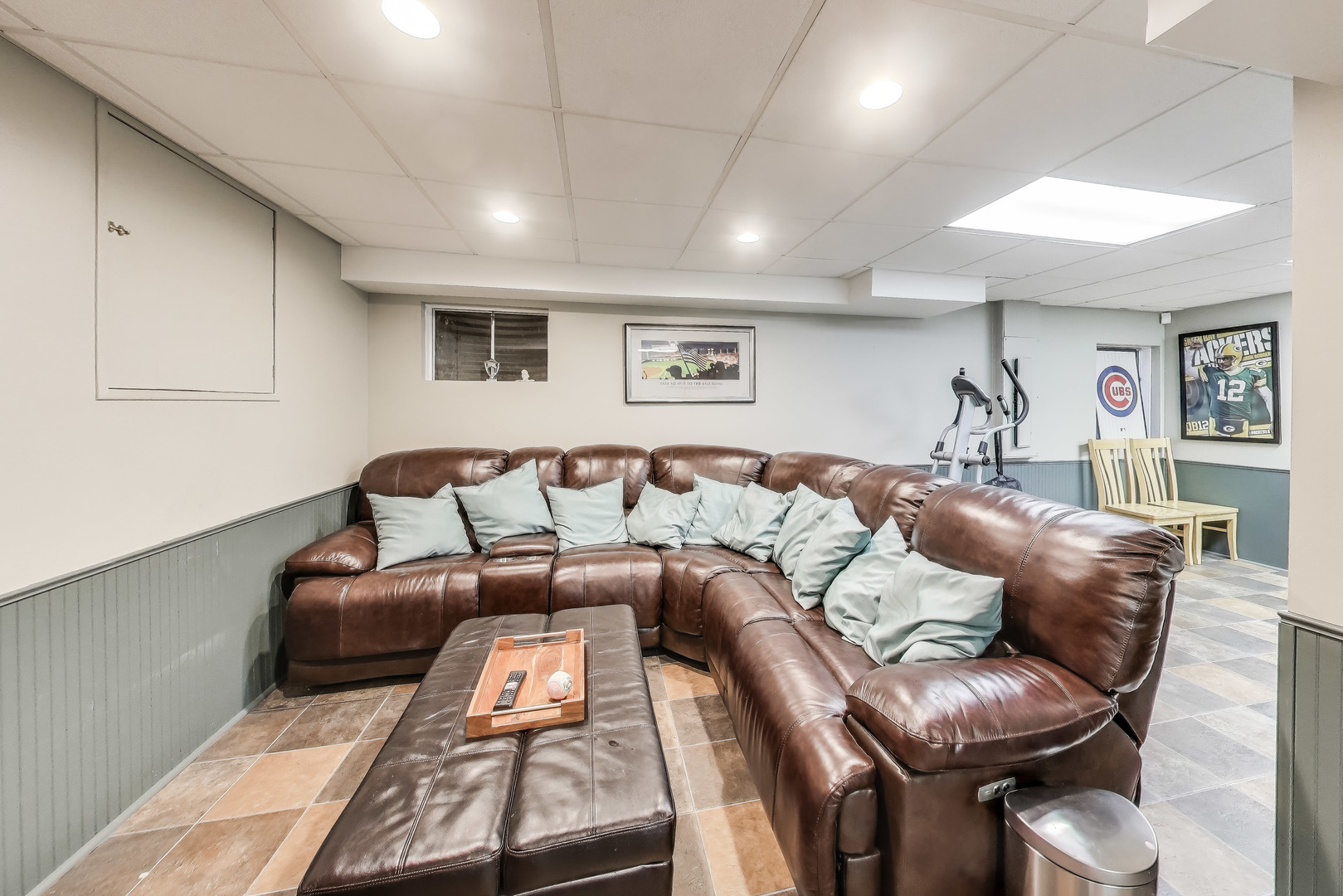 2608 N Wilshire Lane, Arlington Heights, IL 60004