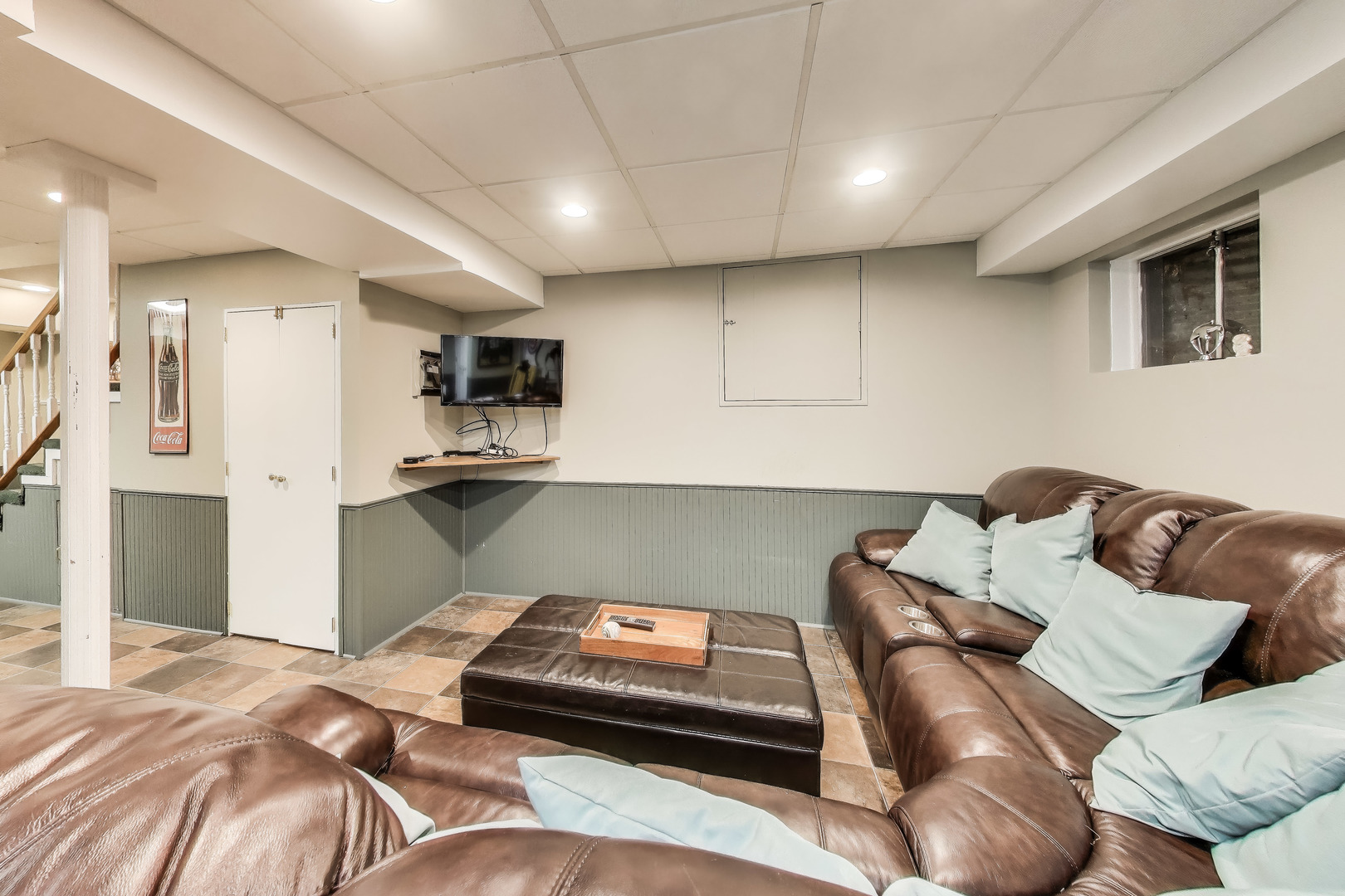 2608 N Wilshire Lane, Arlington Heights, IL 60004