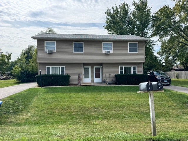 11-13 W Anchor Road, Oswego, IL 60543