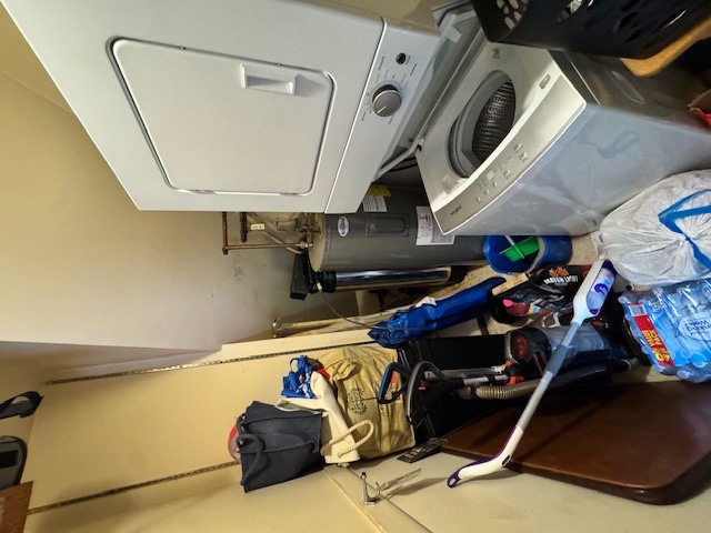 11-13 W Anchor Road, Oswego, IL 60543