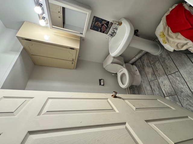 11-13 W Anchor Road, Oswego, IL 60543