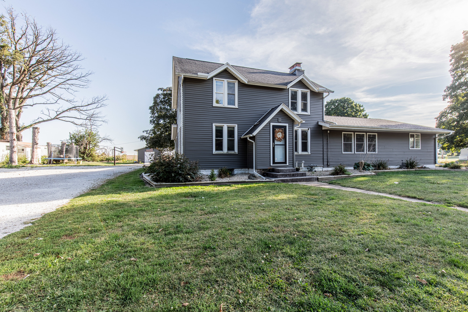 425 E Main Street, Wyanet, IL 61379