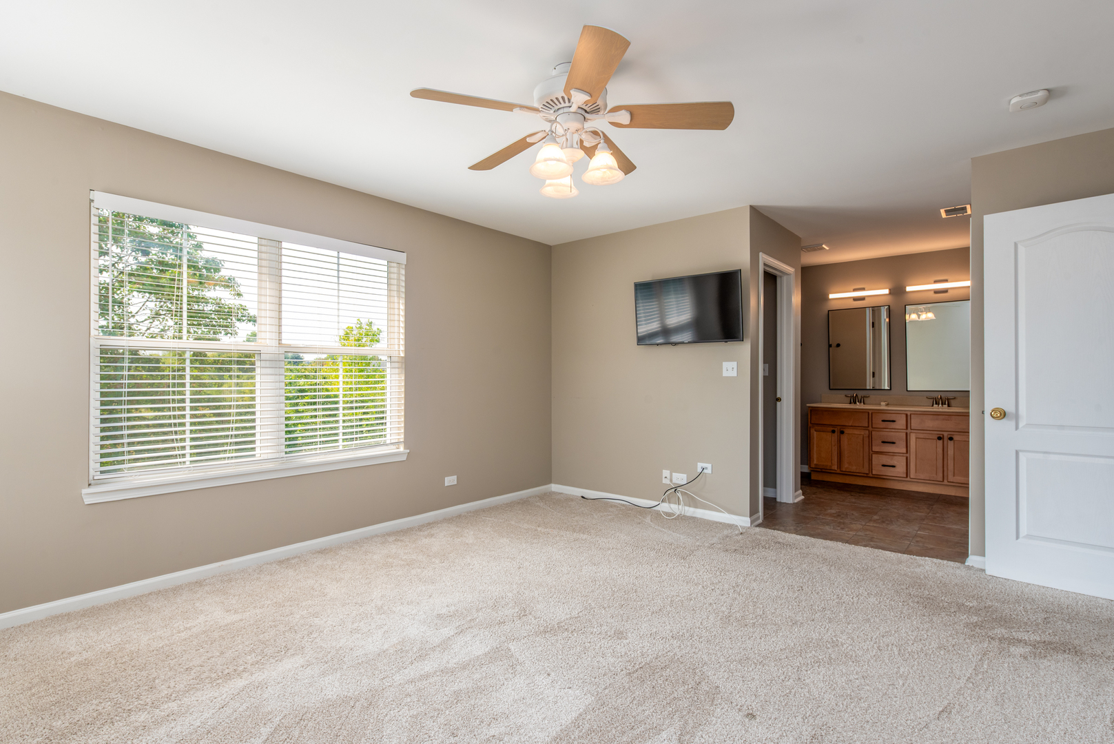 1239 Spaulding Road, Bartlett, IL 60103