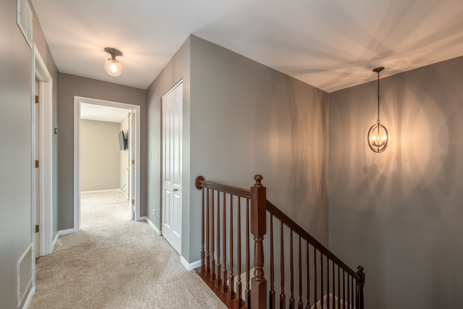 1239 Spaulding Road, Bartlett, IL 60103