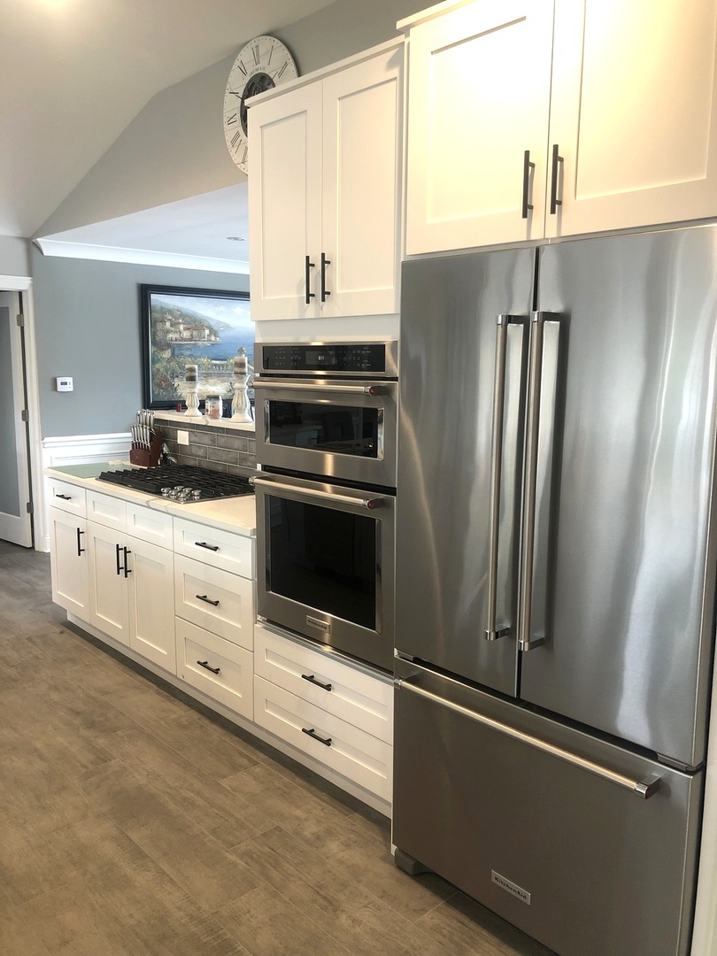 8025 W Giddings Street, Norridge, IL 60706