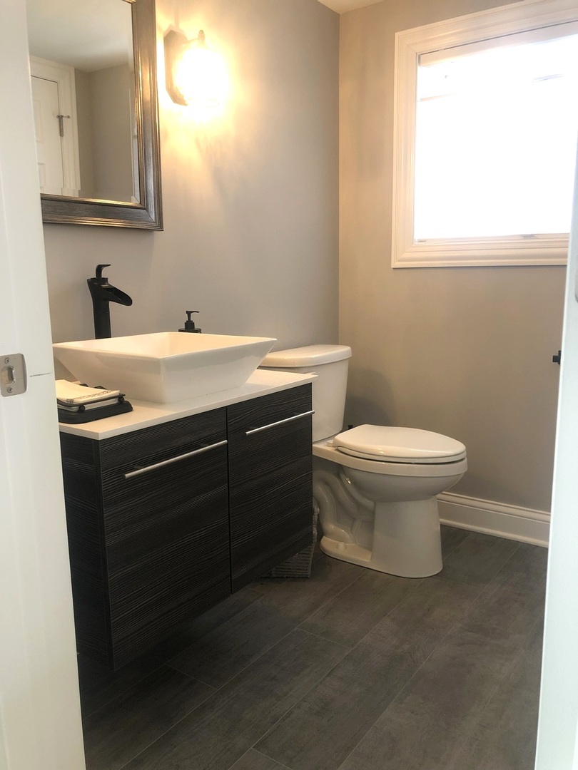 8025 W Giddings Street, Norridge, IL 60706