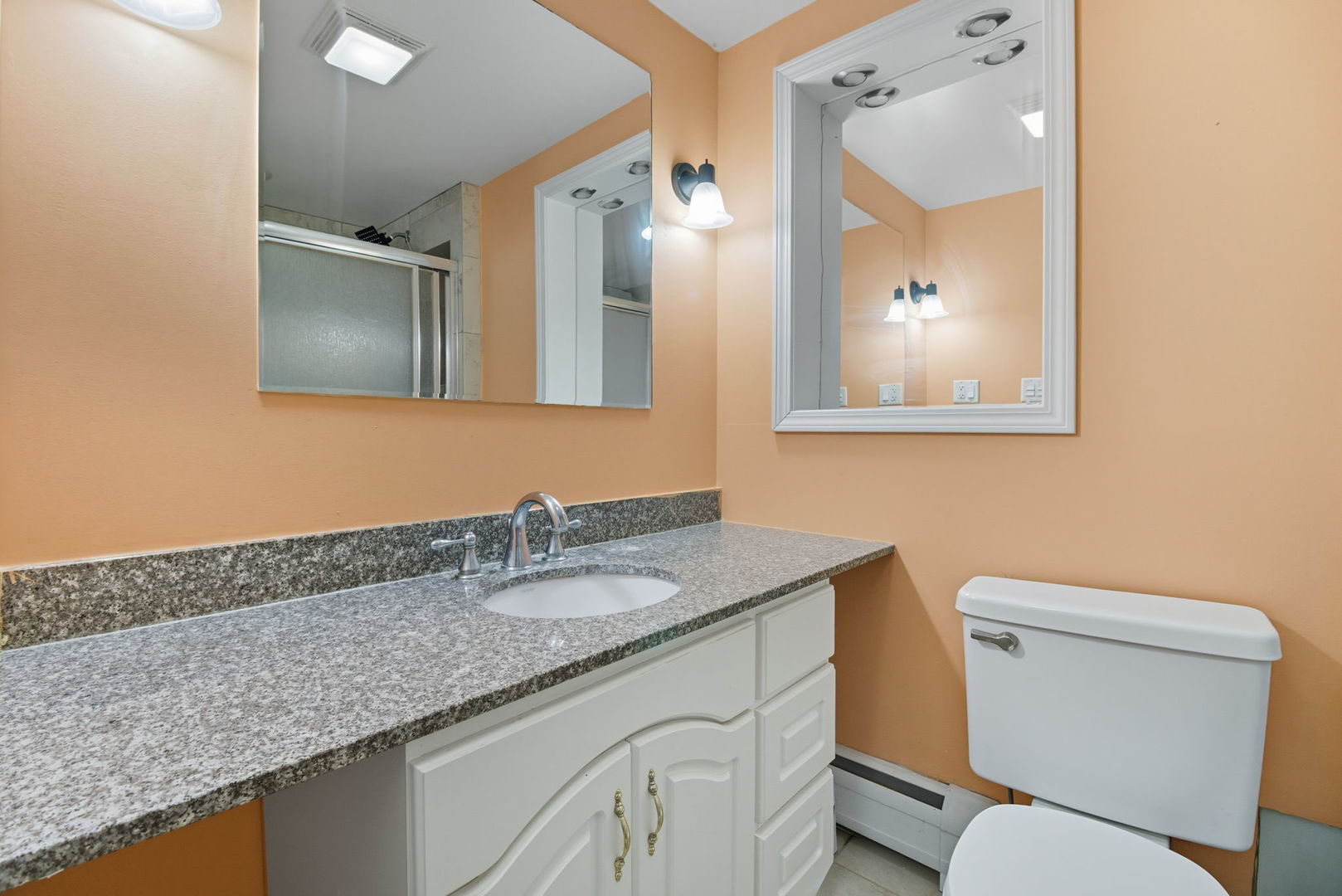1111 Bloomingdale Road #1A, Glendale Heights, IL 60139