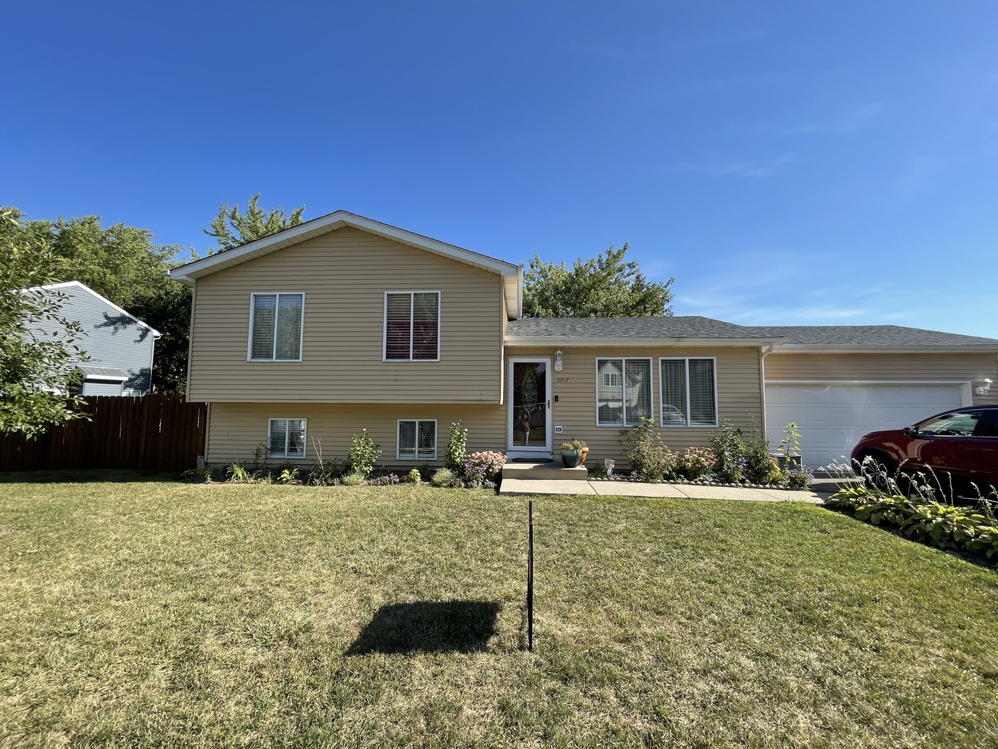 3717 Willow Crest Drive, Zion, IL 60099