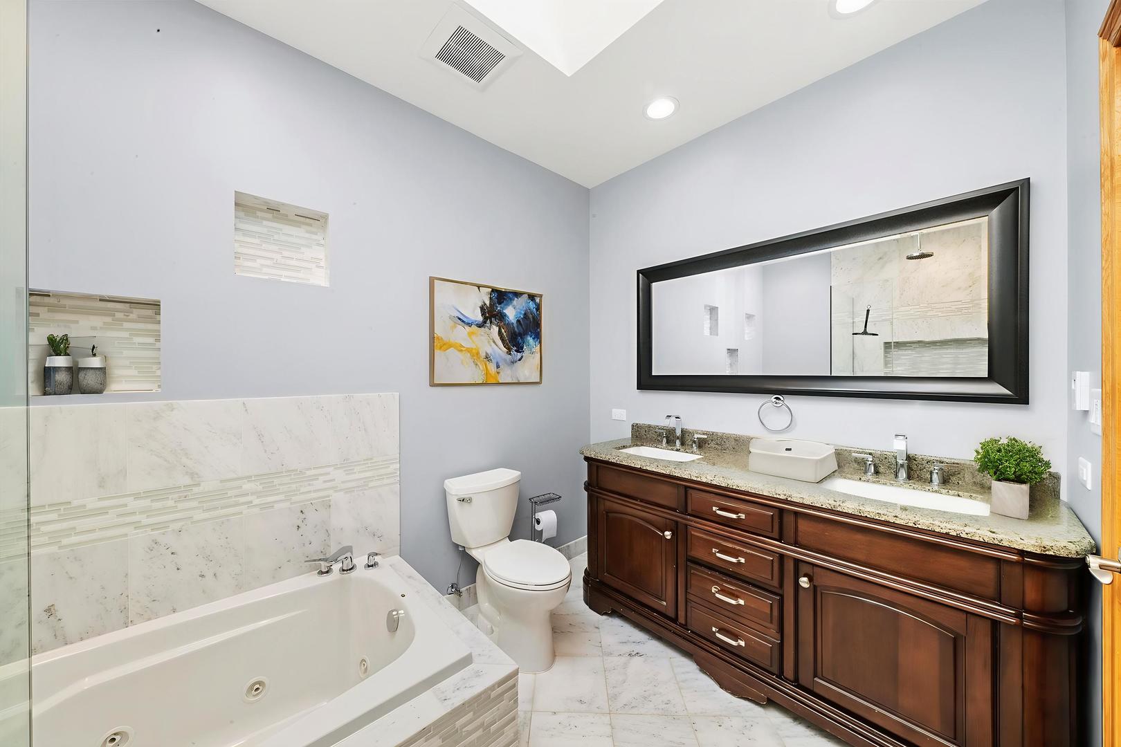 8803 Austin Avenue, Oak Lawn, IL 60453