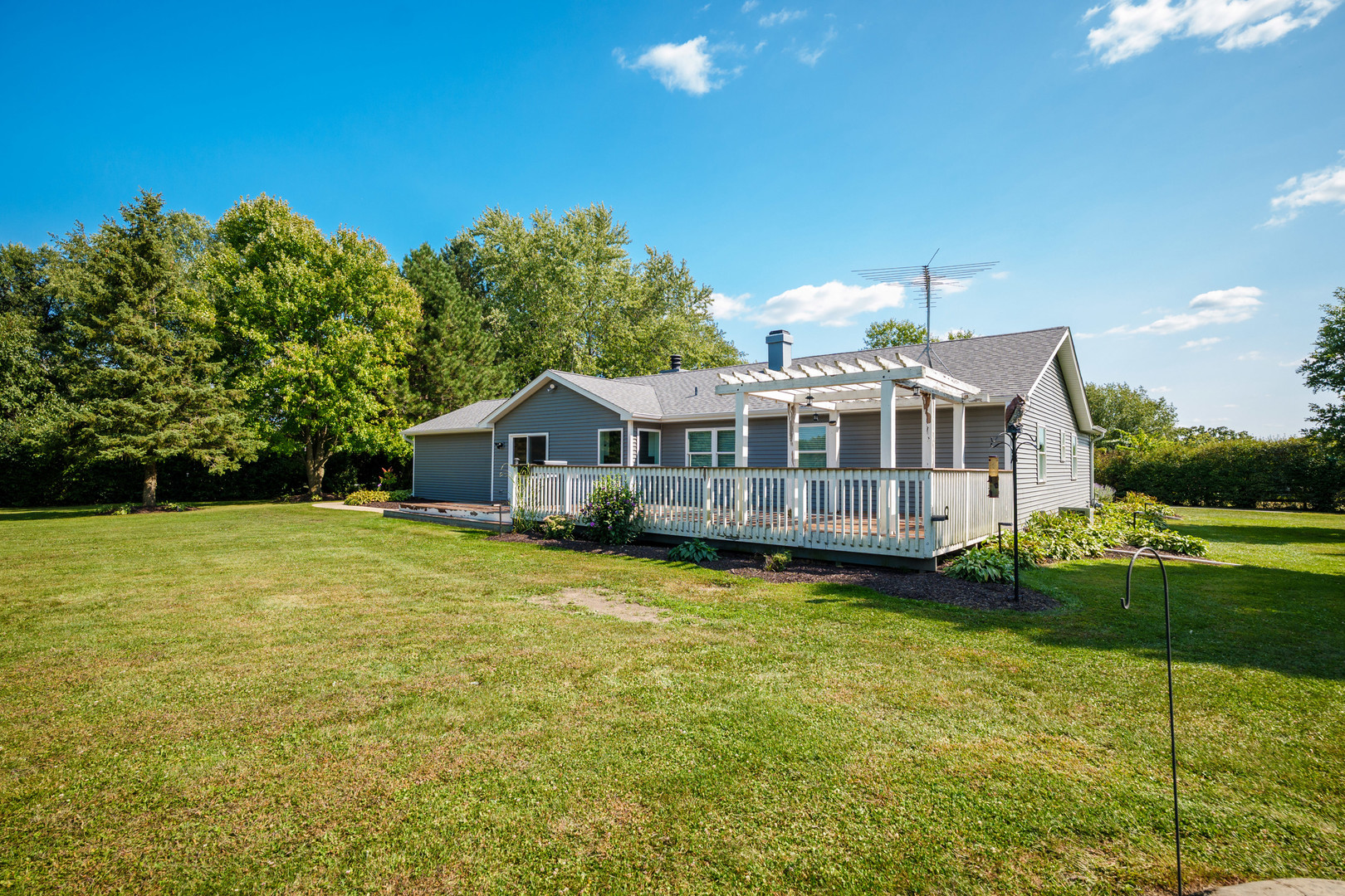 6805 Johnsburg Road, Spring Grove, IL 60081