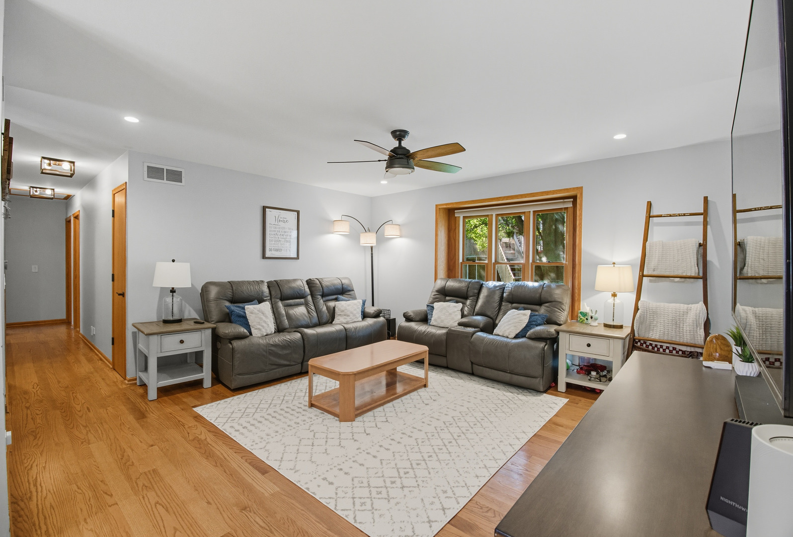 10304 Wilmette Avenue, Algonquin, IL 60102