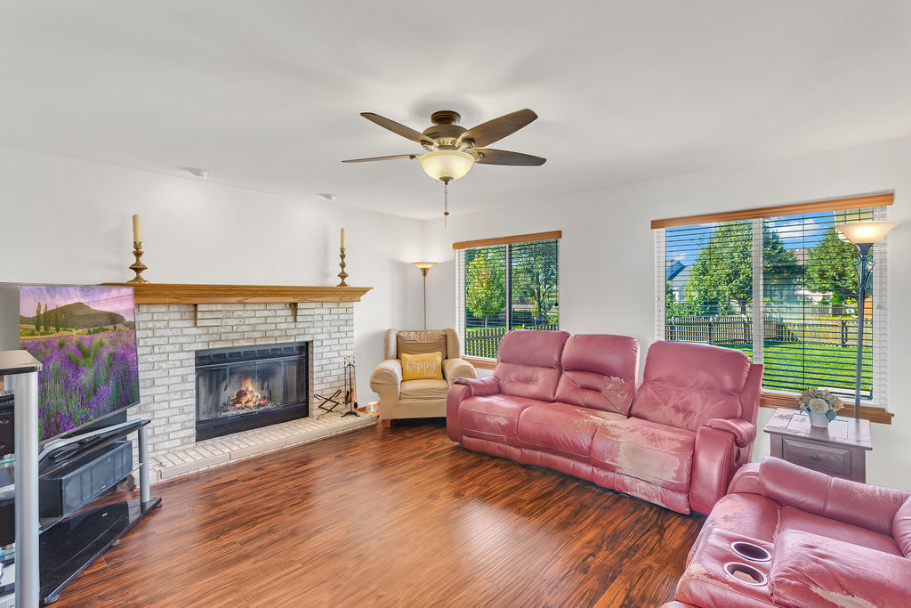25226 S MALLARD Drive, Channahon, IL 60410