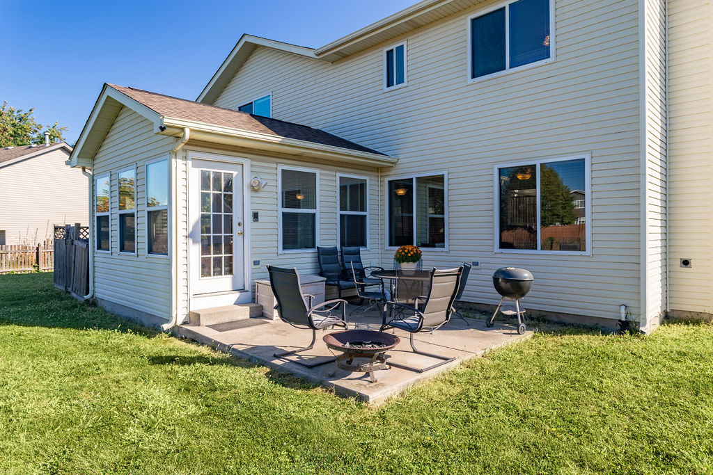 25226 S MALLARD Drive, Channahon, IL 60410