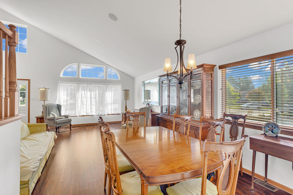 25226 S MALLARD Drive, Channahon, IL 60410