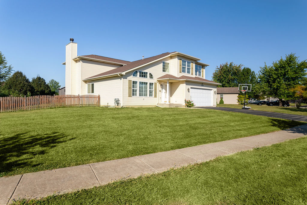 25226 S MALLARD Drive, Channahon, IL 60410