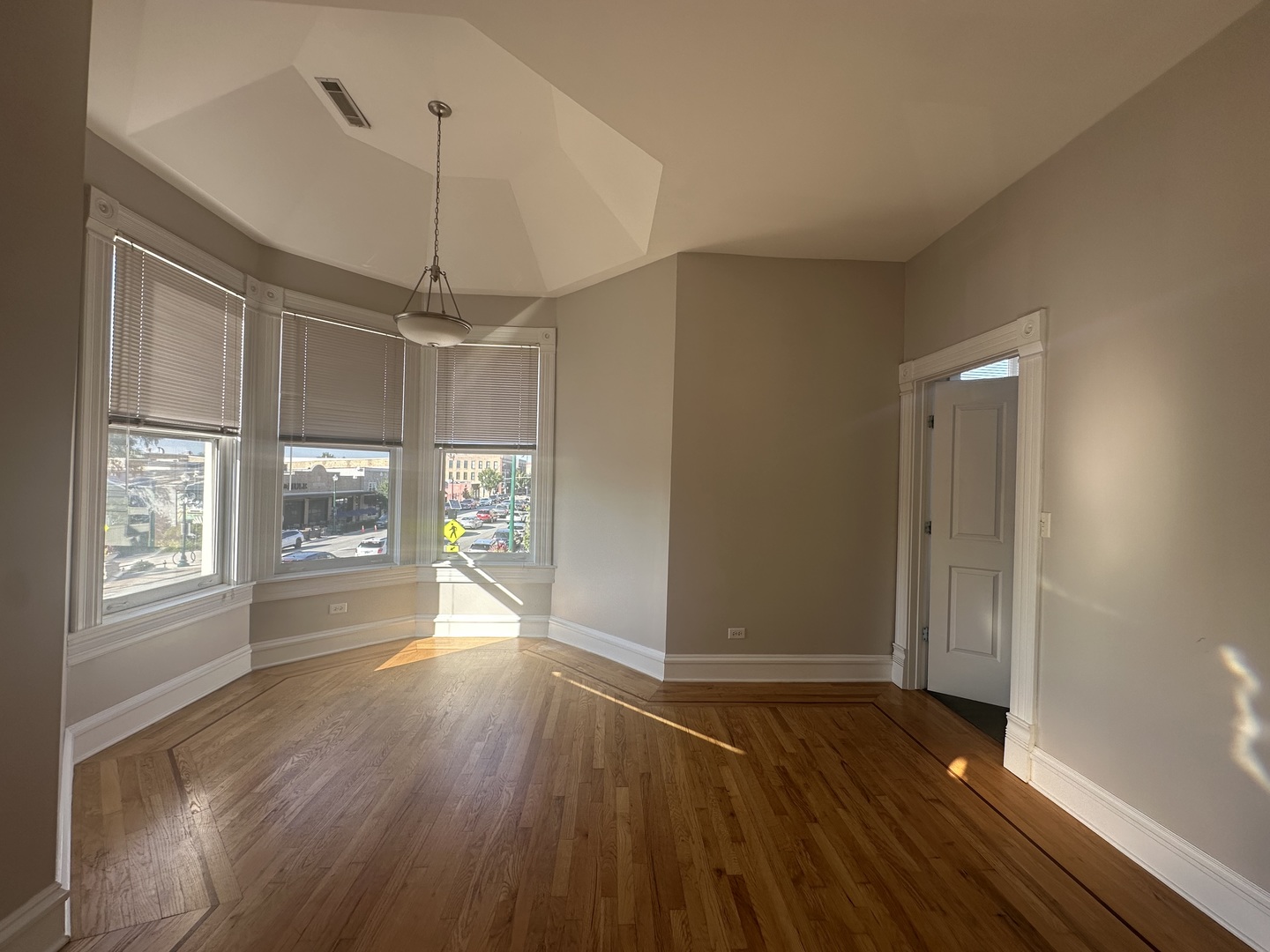 105 E 11th Street #2, Lockport, IL 60441