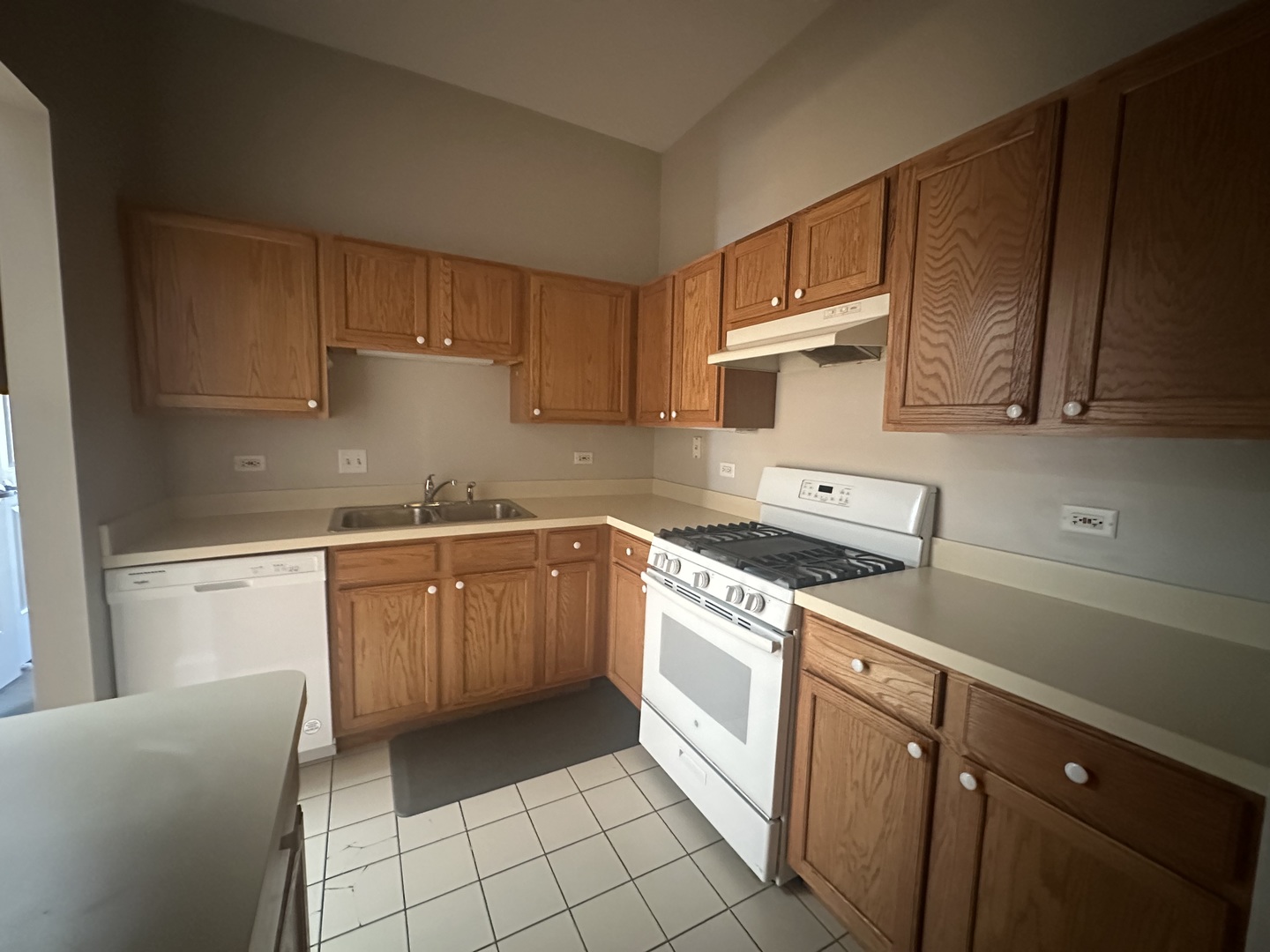 105 E 11th Street #2, Lockport, IL 60441