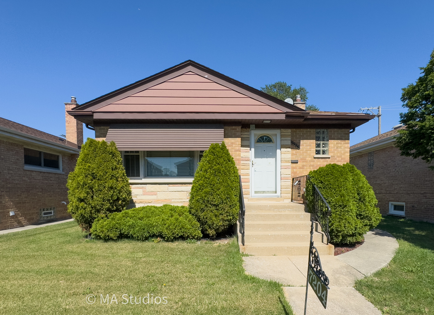 7204 W Myrtle Avenue, Chicago, IL 60631