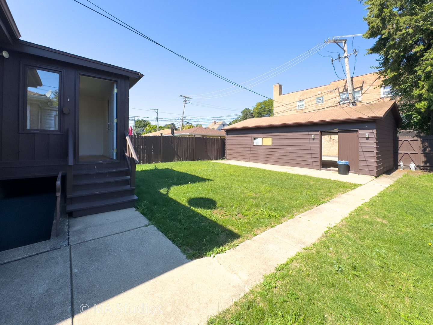 7204 W Myrtle Avenue, Chicago, IL 60631