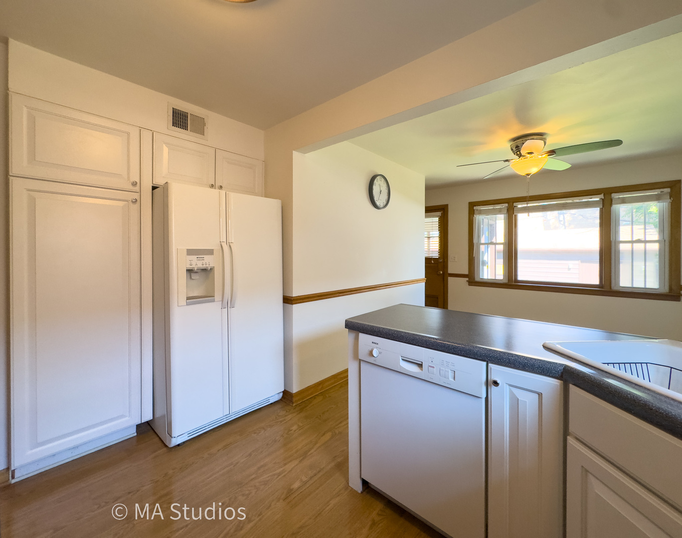 7204 W Myrtle Avenue, Chicago, IL 60631
