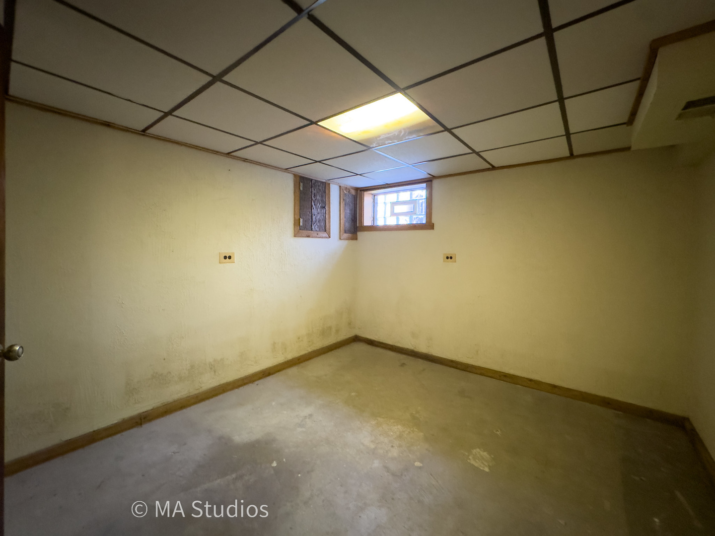 7204 W Myrtle Avenue, Chicago, IL 60631