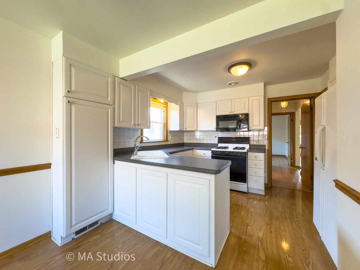 7204 W Myrtle Avenue, Chicago, IL 60631