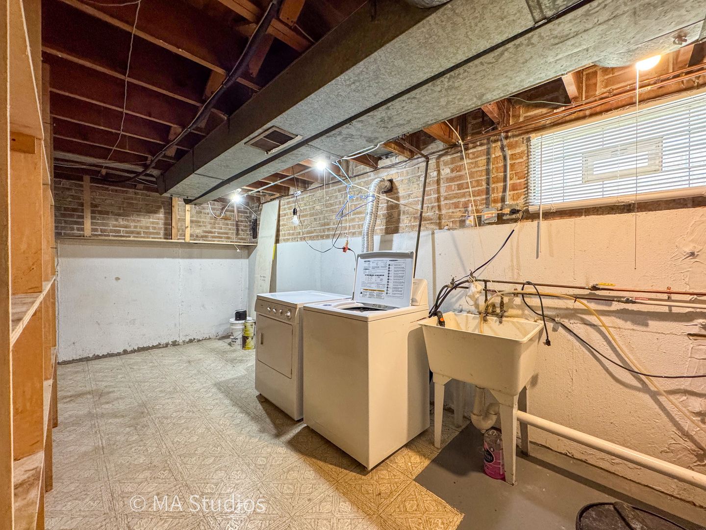 7204 W Myrtle Avenue, Chicago, IL 60631